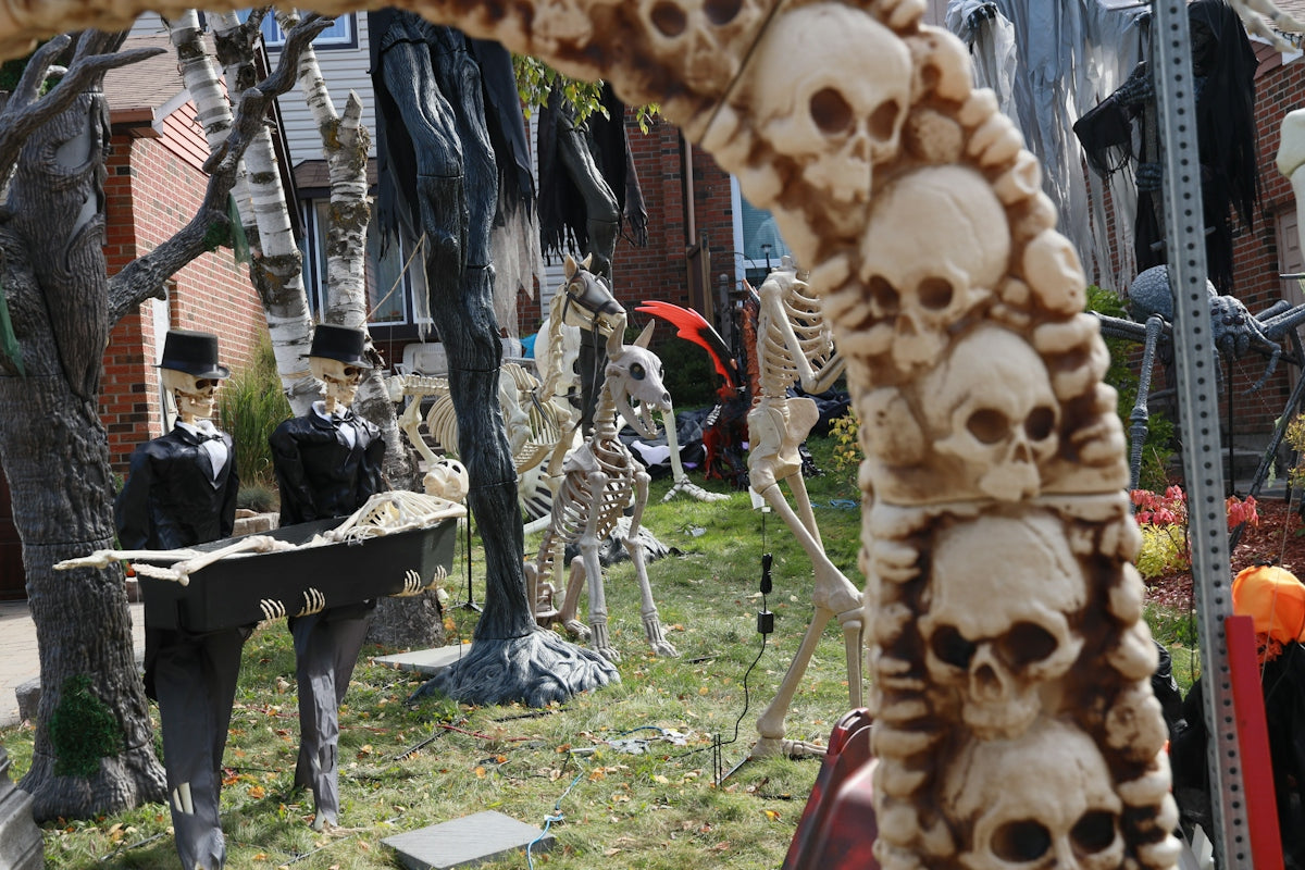 Halloween decorations with skeletons and skulls